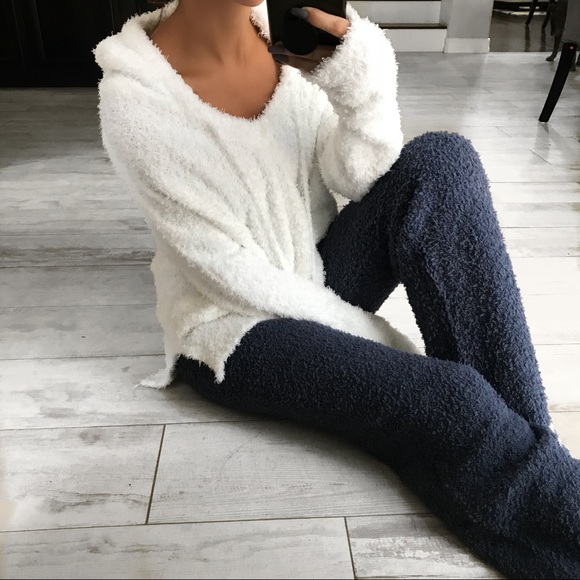 SOLD OUT - Picture 3 of 5